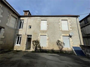 t1 à la location -   10200  BAR SUR AUBE, surface 41 m2 location t1 - UBI445729526